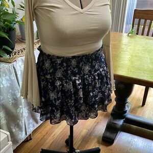 ARULA Black and White Ruffled Mini Skater Skirt